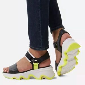 Sorel Kinetic Impact Ankle-Strap Sport Platform Sandal  7.5  Black White & Green